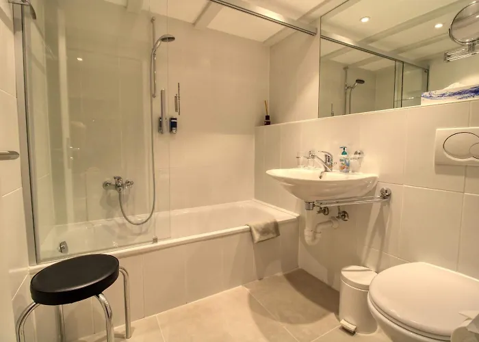 阿伯克斯木屋旅馆 *